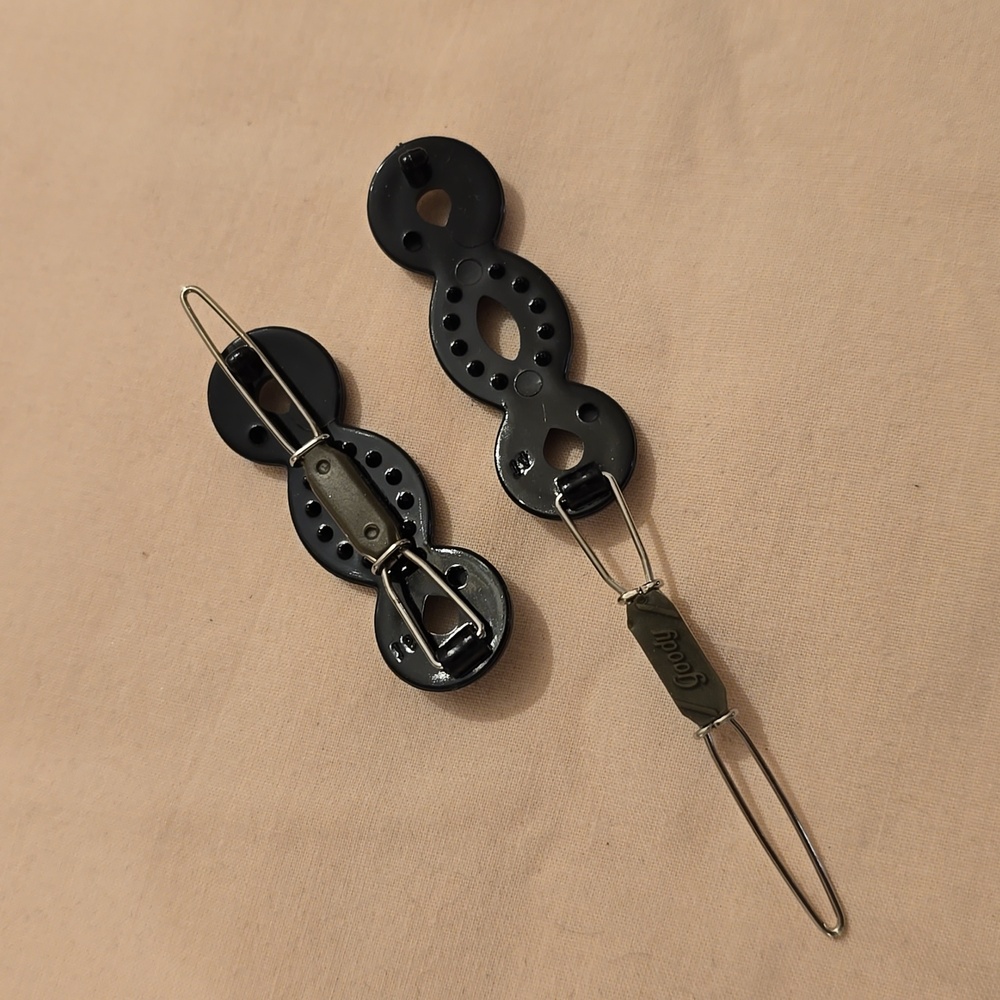 Goody Set of 2 Infinity Twist Hair Clips - NEW - Picture 6 of 9